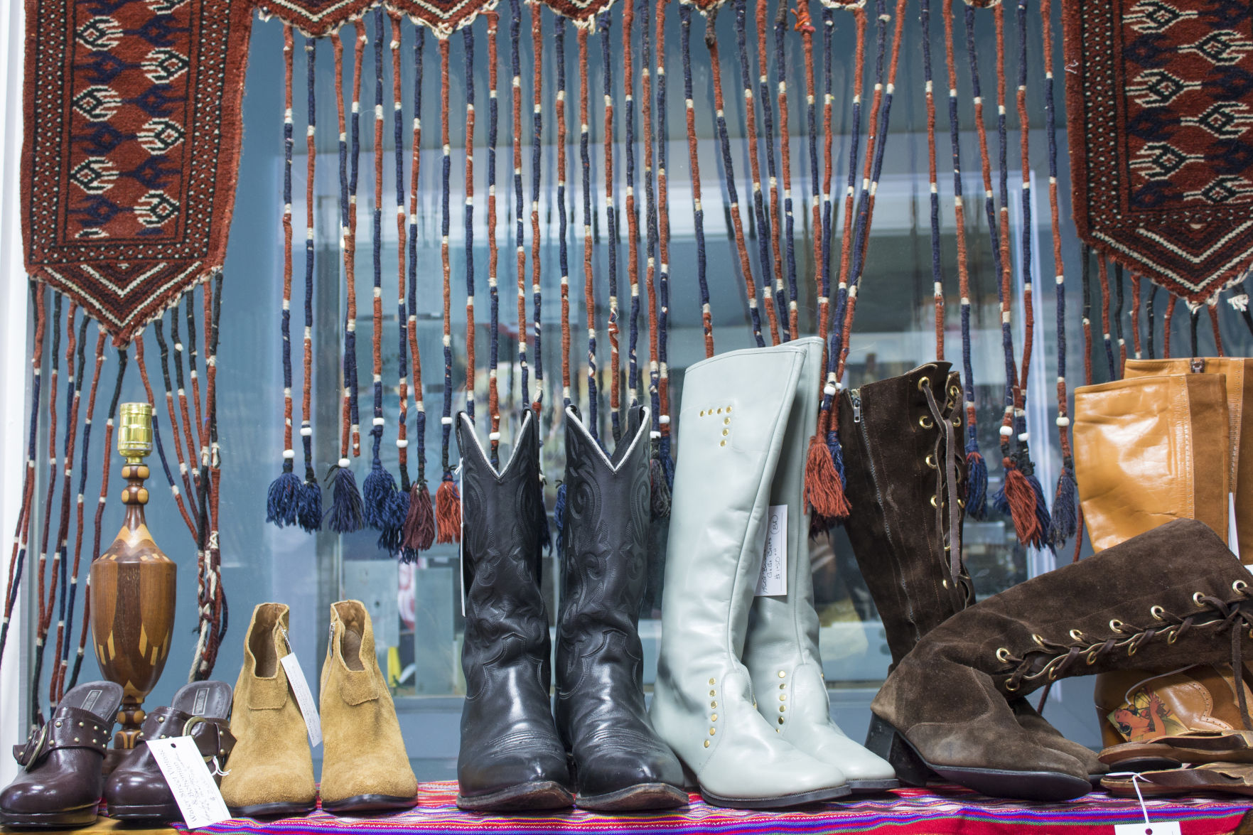 091218_Moreno_WaterStVintage (10 of 11).jpg